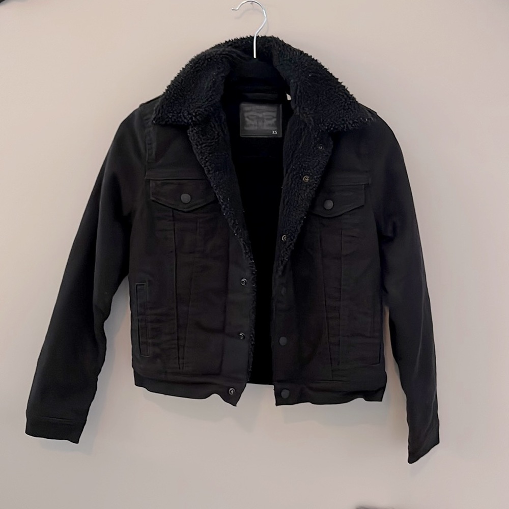 XS Levi Strauss & Co - Black Denim & Sherpa cropped jacket